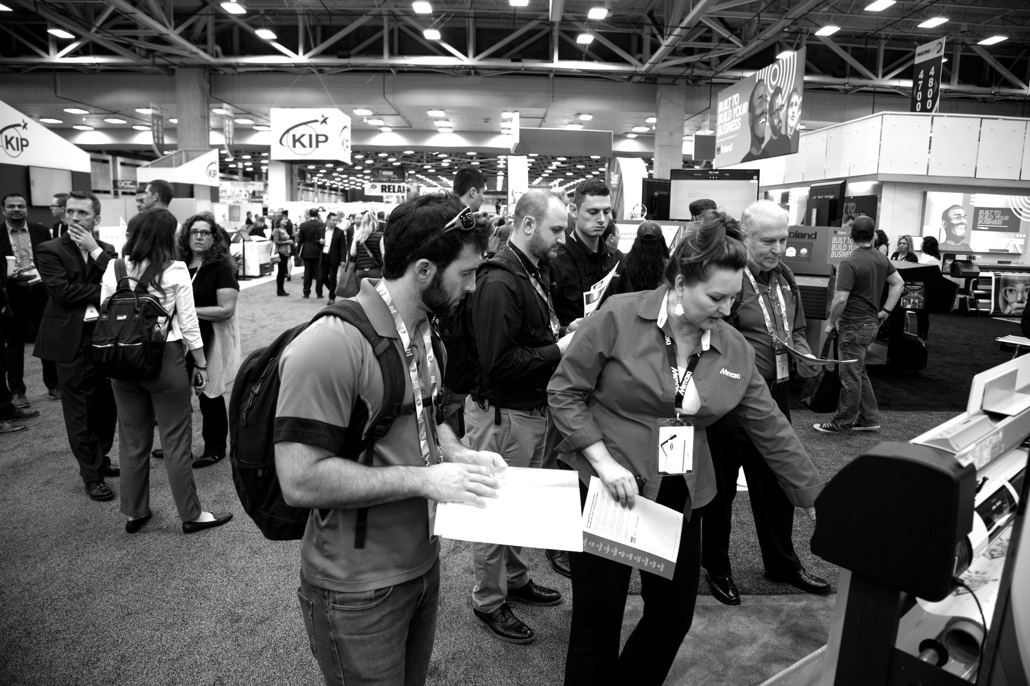 PRINTING-United-19-Show-Floor_Graphic-Sign-0004_bw-2048x1365.jpg